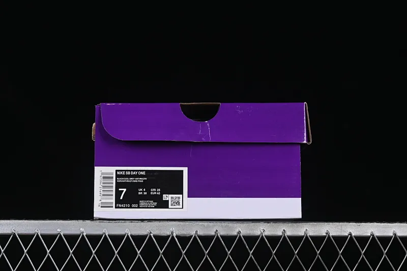 All categories Nk SB Dunk series Nk SB Dunk Low low-top sneakers Nk SB Day One Nike low-top casual sneakers FN4210-002